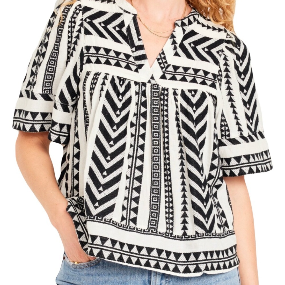 Black & White Boho Print Blouse - Old Navy - Medium Petite